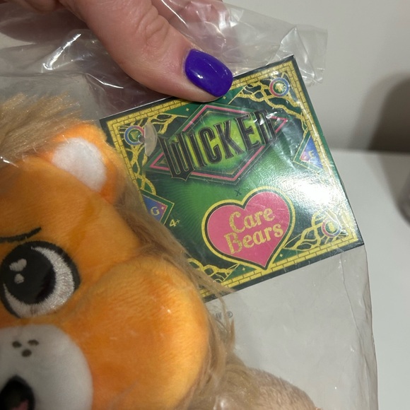 Wicked Lion Care Bear - Picture 4 of 4